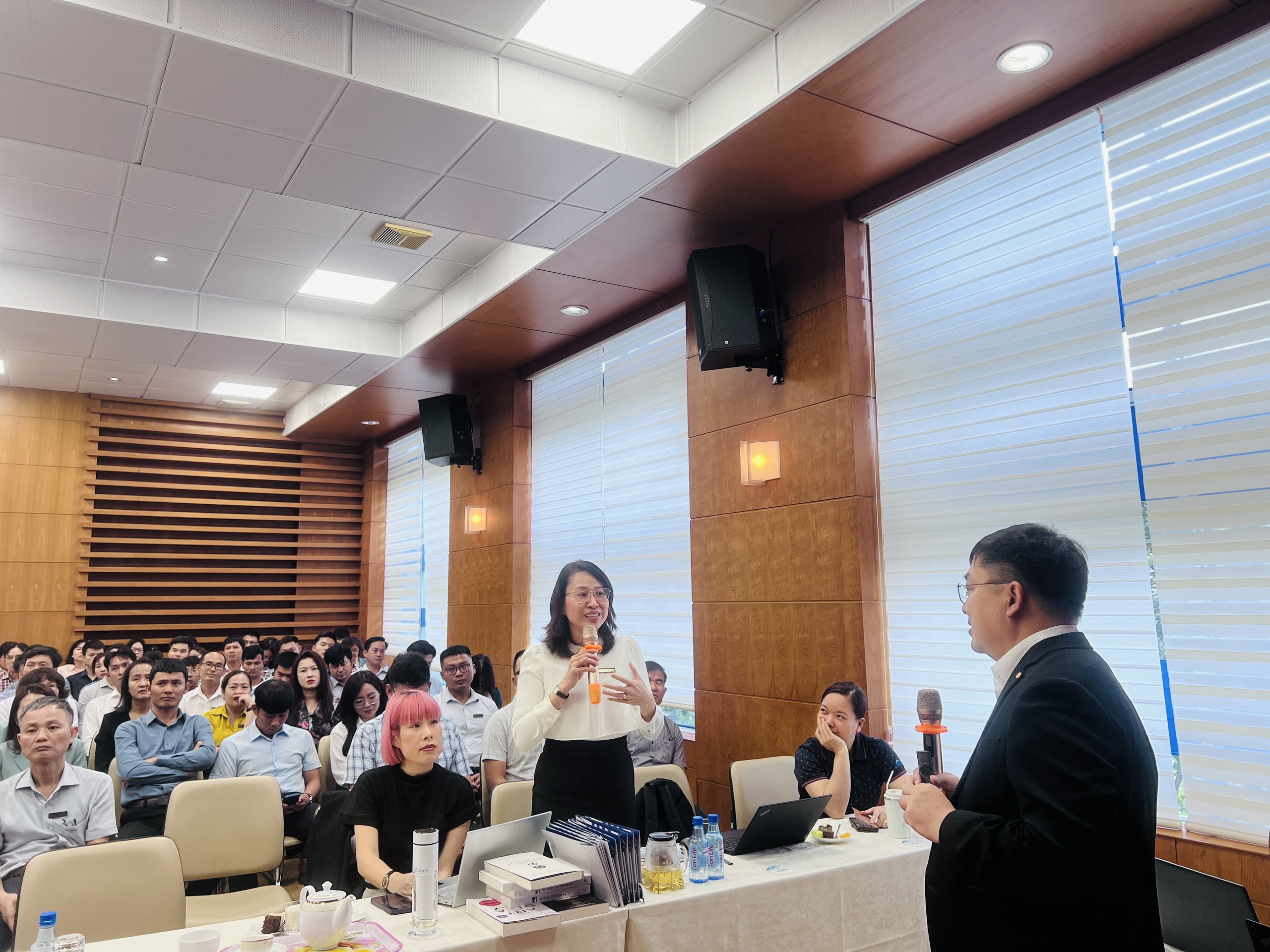 “Nhận định nền kinh tế năm 2024 – Cơ hội và thách thức” cùng Công ty Cổ phần Cấp nước Bà Rịa – Vũng Tàu