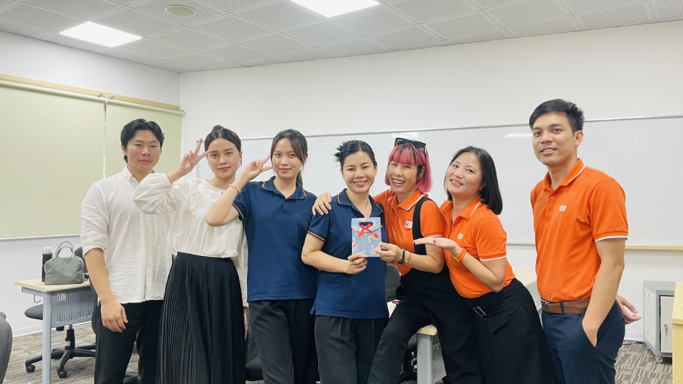 Sinh nhật đầu tiên tại mái nhà FSB của chị HuyềnVTT