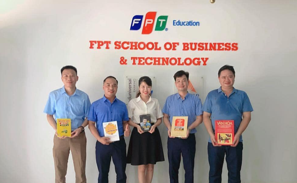[Sử ký FSB] Chuyện những người một nhà …