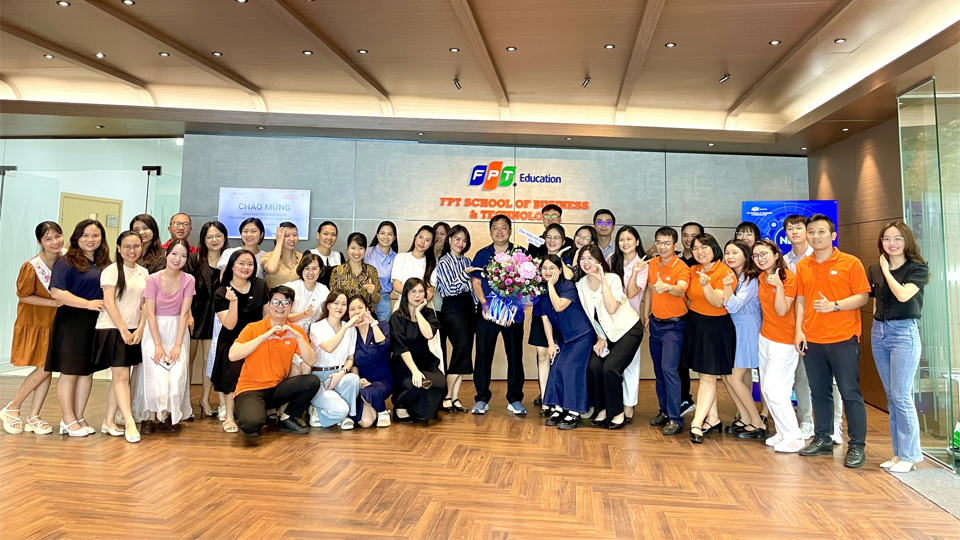 Sinh nhật Giáo Tiến – PCT Hội đồng trường đại học FPT