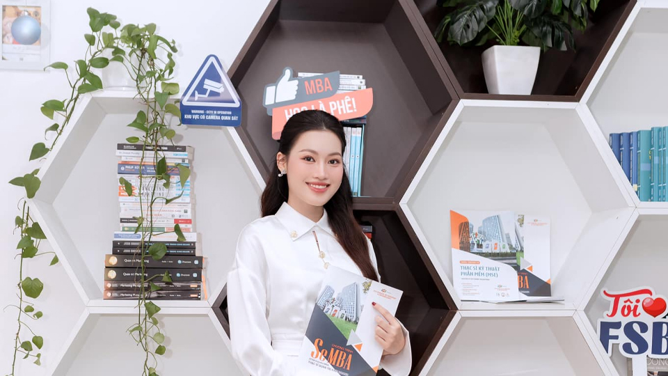 Á Hậu cuộc thi Hoa Hậu Hòa Bình Việt Nam nói gì về chương trình STEM MBA