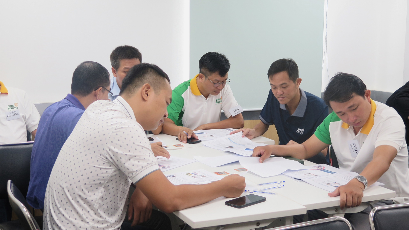 Lớp Kỹ năng bán hàng cho CBNV  Công ty CPKD Khí miền Nam