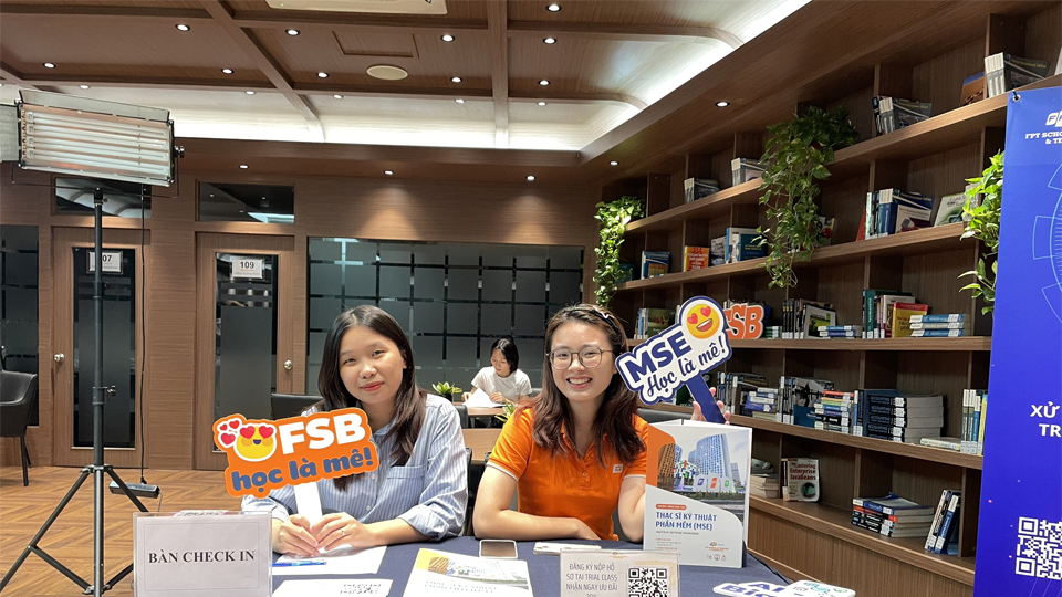 Cán bộ tuyển sinh – Người cung cấp hành trang cho NE