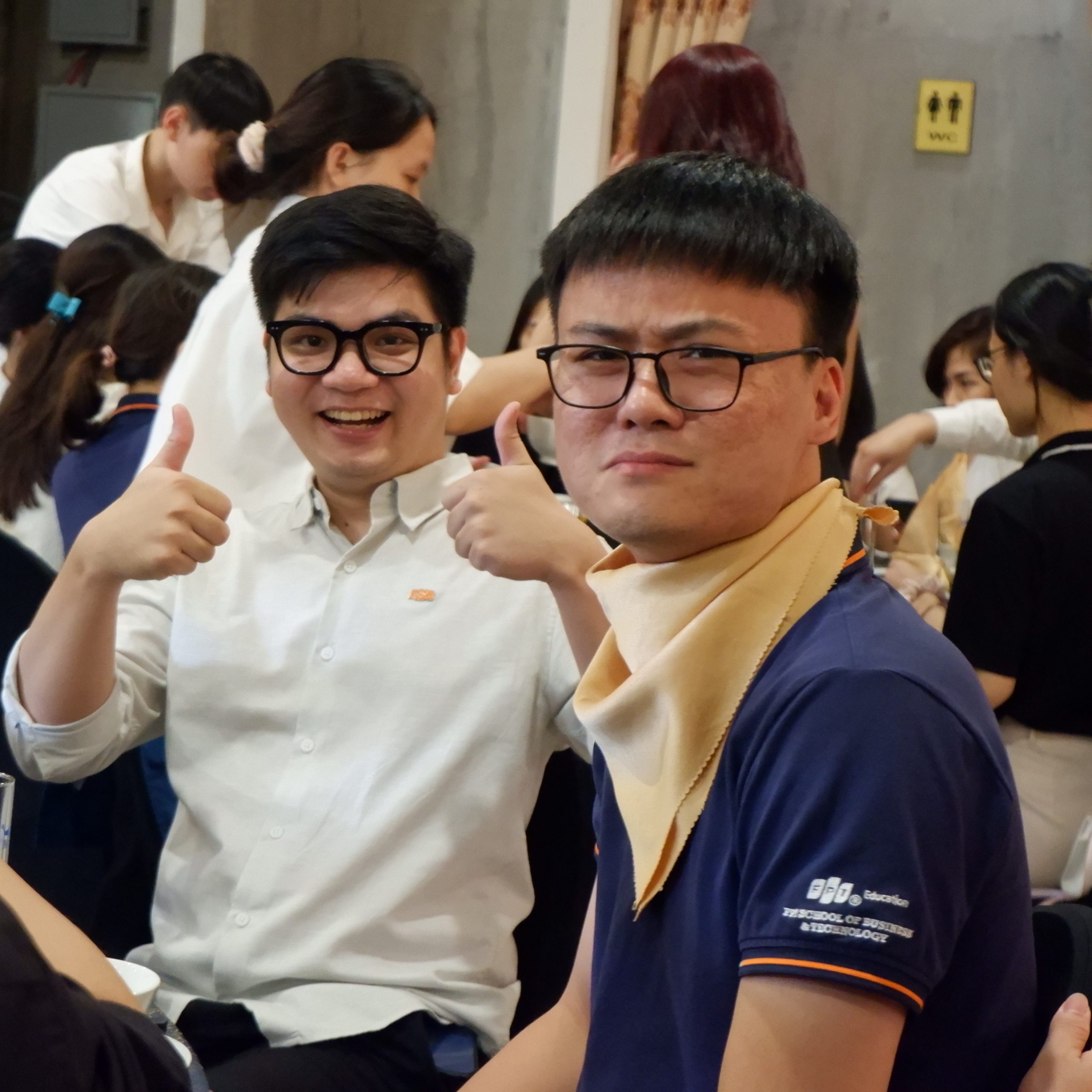 1 nụ cười bằng 10 thang thuốc bổ – Người FSB cùng nhau sẻ chia những niềm vui