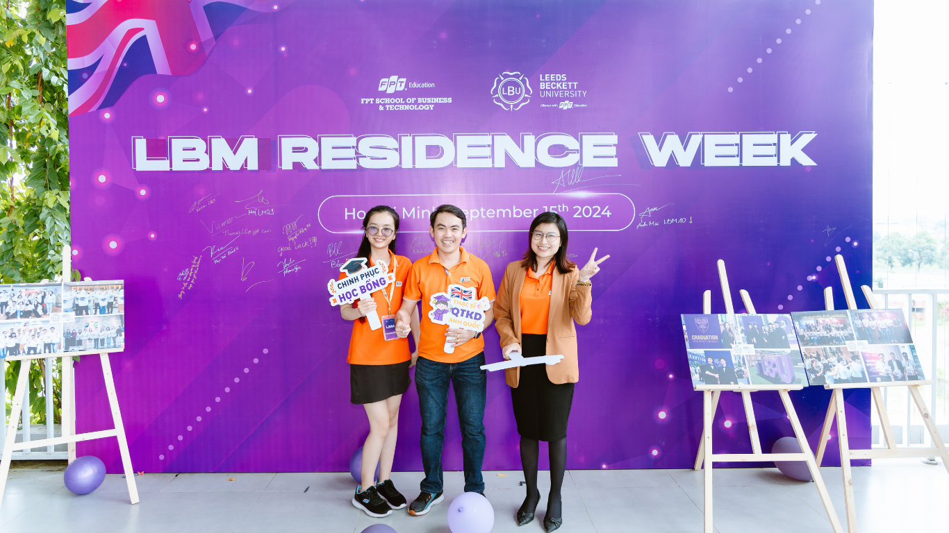 Team Hành chính: Những “chiến binh” lăng xả