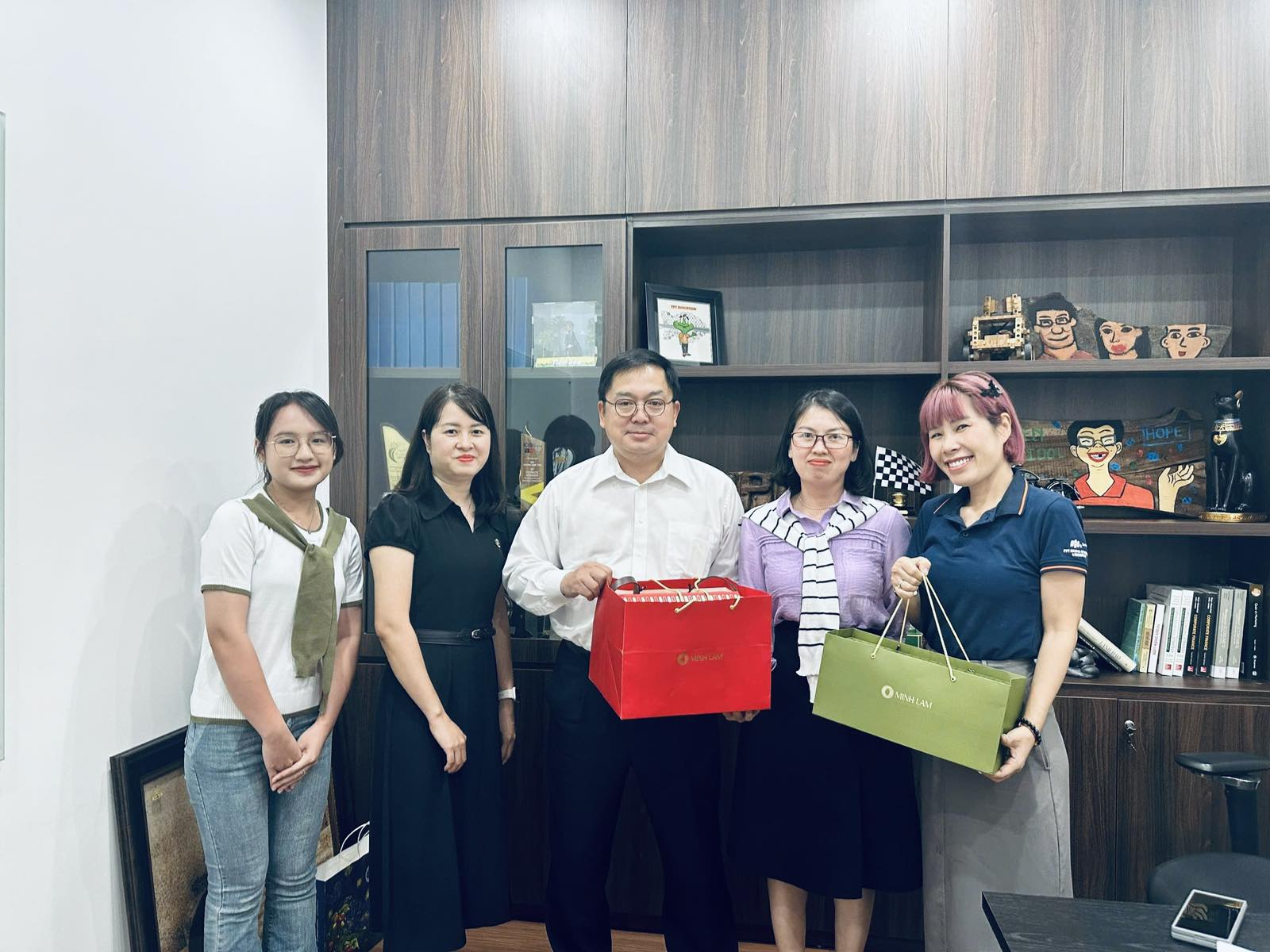 FSB vinh dự đón nhận món quà Trung Thu ý nghĩa từ Tập đoàn Gelex.