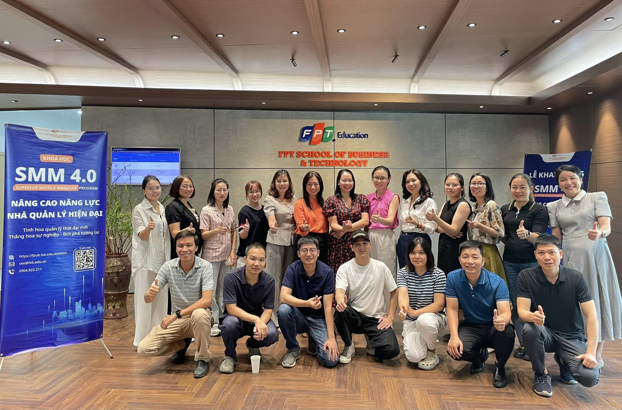 Tưng bừng khai giảng lớp SMM 4.0