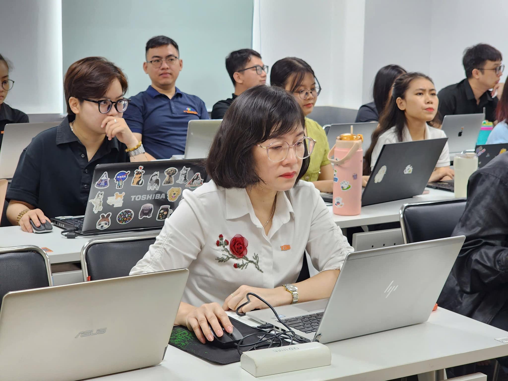 FSB Và AI: Đồng Hành Cùng Chuyên Gia GenAI Trần Minh Tùng