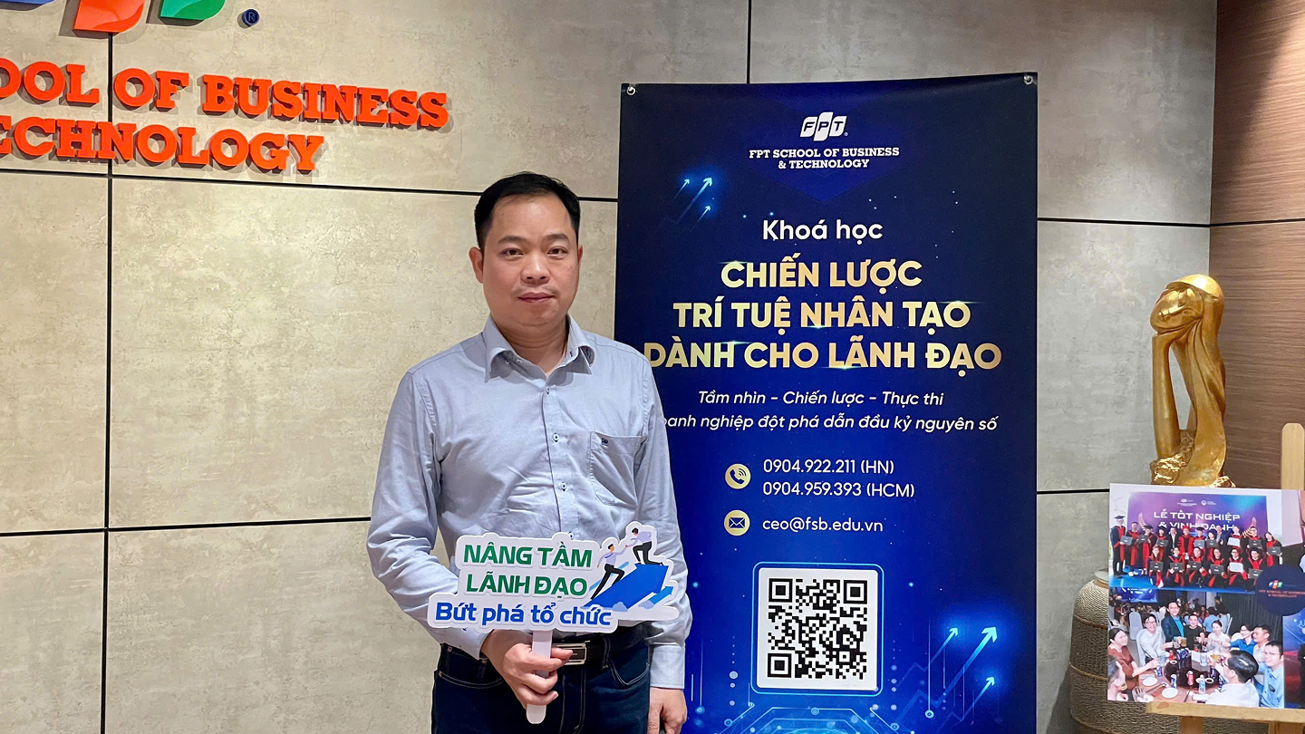 Khai giảng lớp AIS09HN với sĩ số chạm ngưỡng 40 học viên