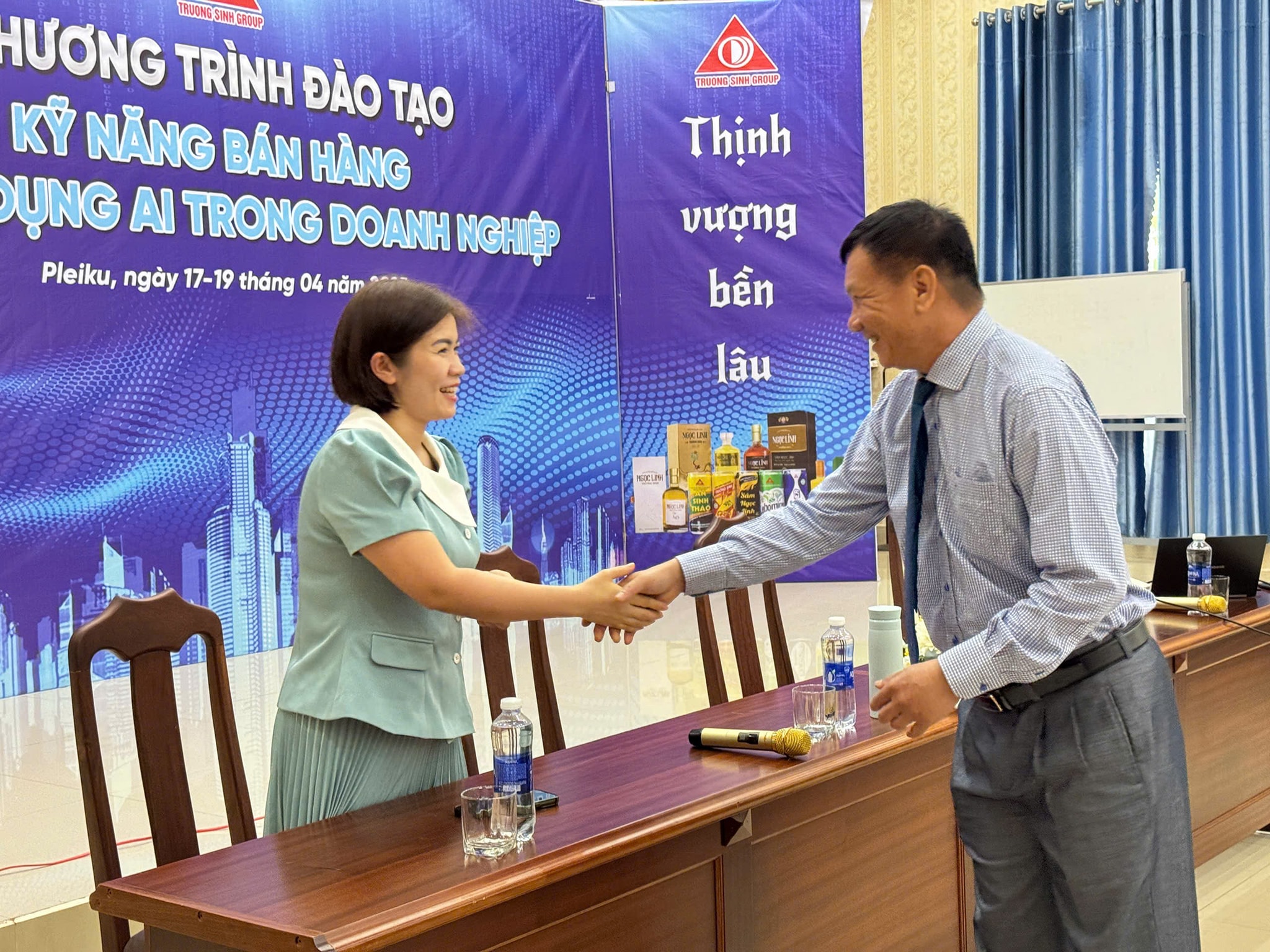 FRTC B2B liên tiếp chào đón những khách hàng doanh nghiệp mới