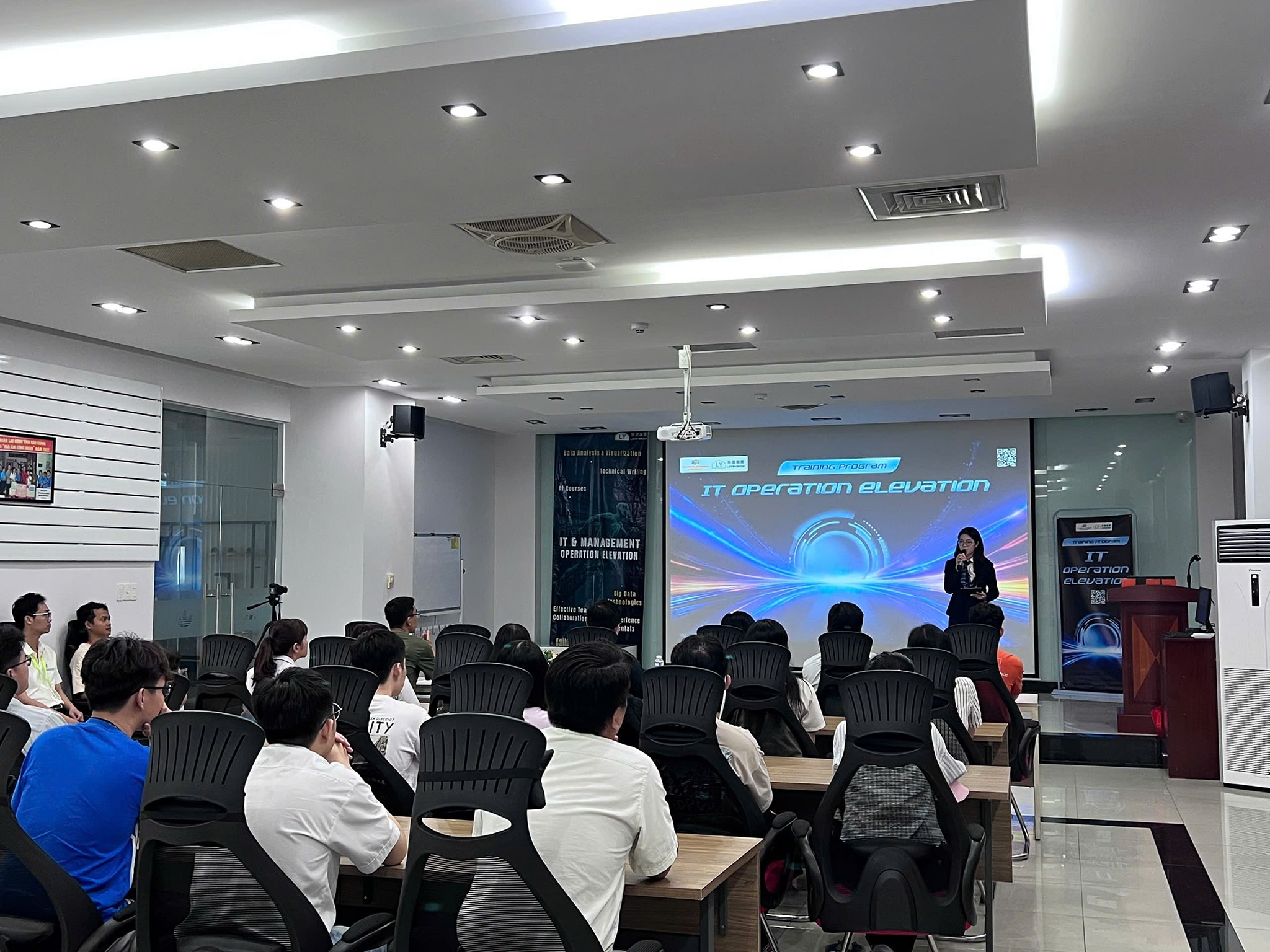 FRTC đồng hành cùng Lạc Tỷ nâng tầm nhân sự IT 2025