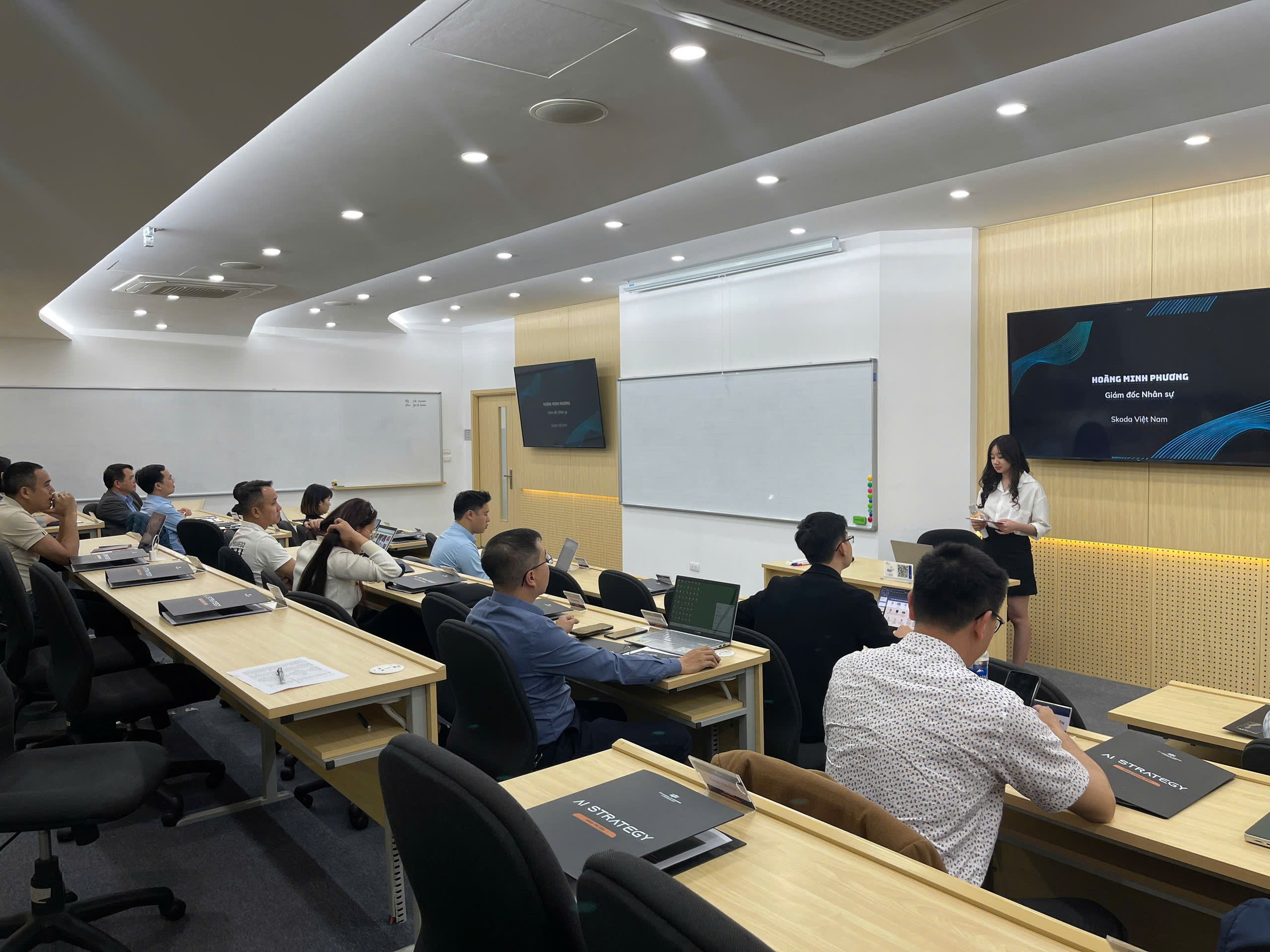Khai giảng online hay offline thì tinh thần vẫn là quan trọng nhất