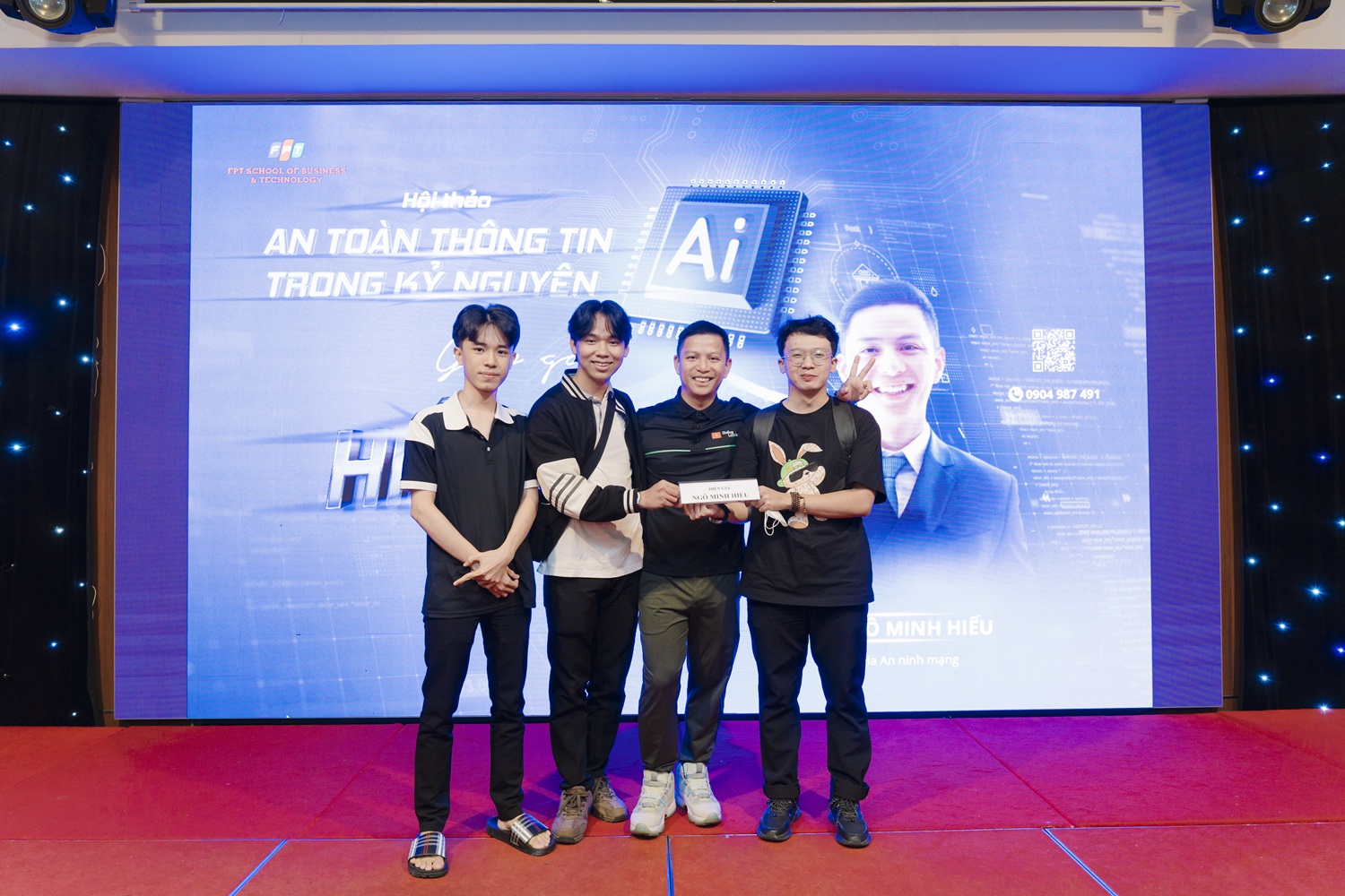 Đến hội thảo FSB không chỉ để học – mà còn để “đu” idol Hiếu PC!