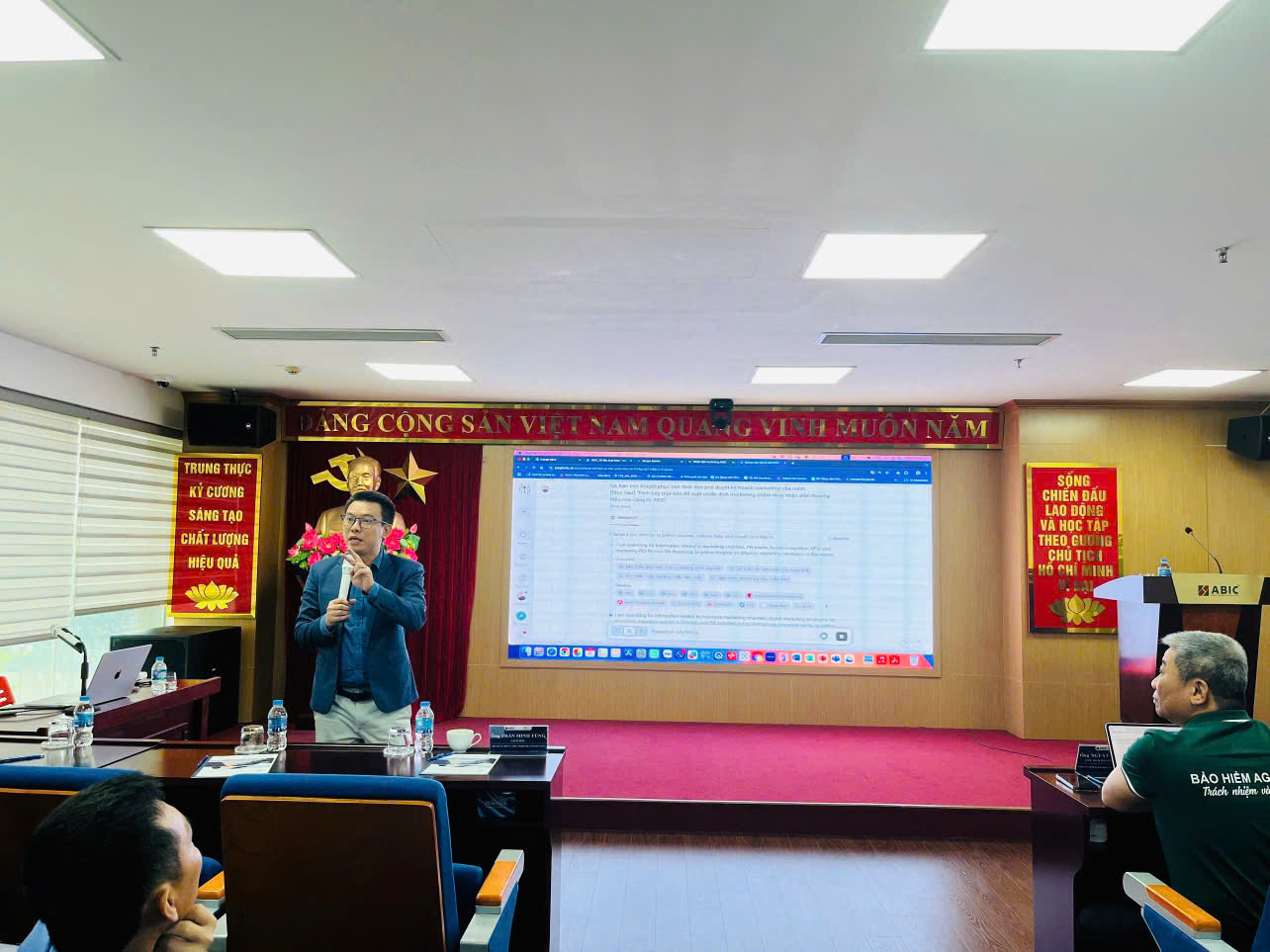 FRTC B2B đồng hành cùng ABIC bứt phá hiệu suất với AI WorkSmart