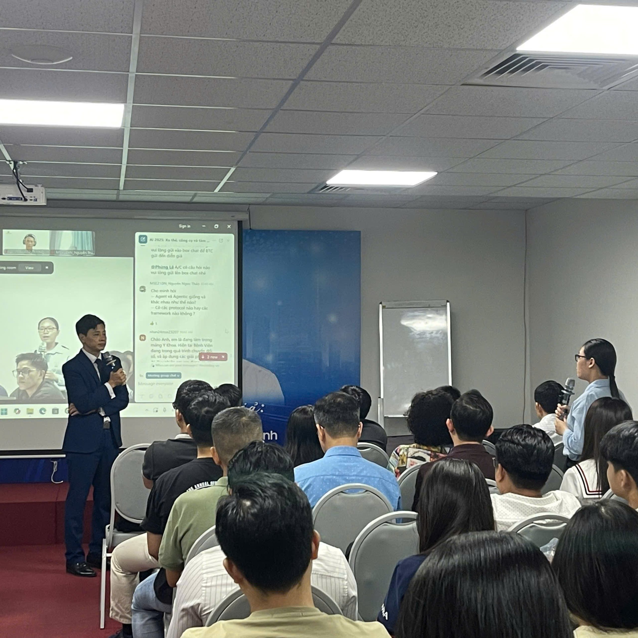 FSB HCM rộn ràng với Hội thảo “AI 2025 – XU THẾ, CÔNG CỤ & TẦM NHÌN CHIẾN LƯỢC CHO NHÀ QUẢN LÝ”