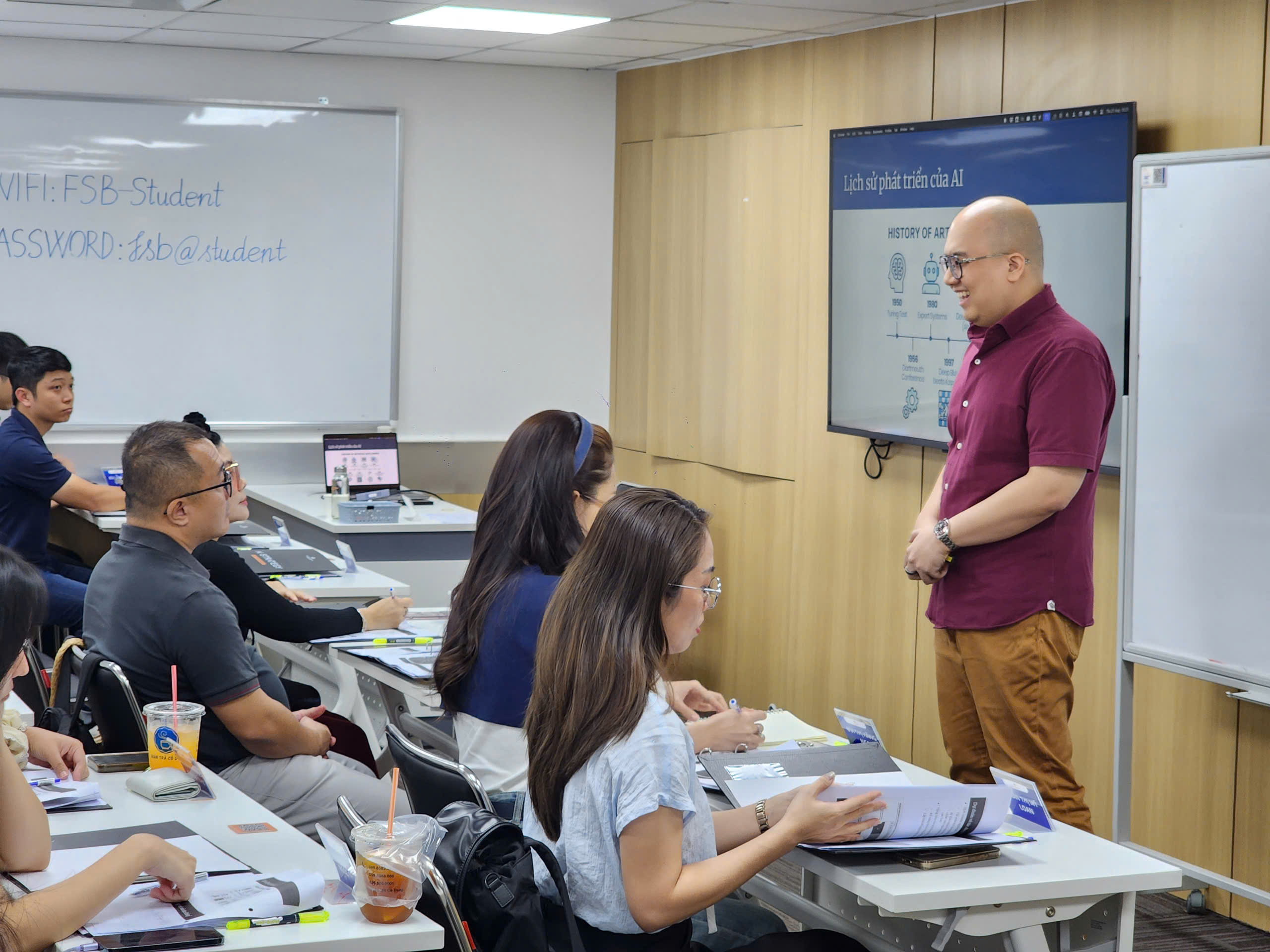 AIS38HCM: Khởi động hành trình học tập hòa nhịp cùng hào khí 80 năm độc lập