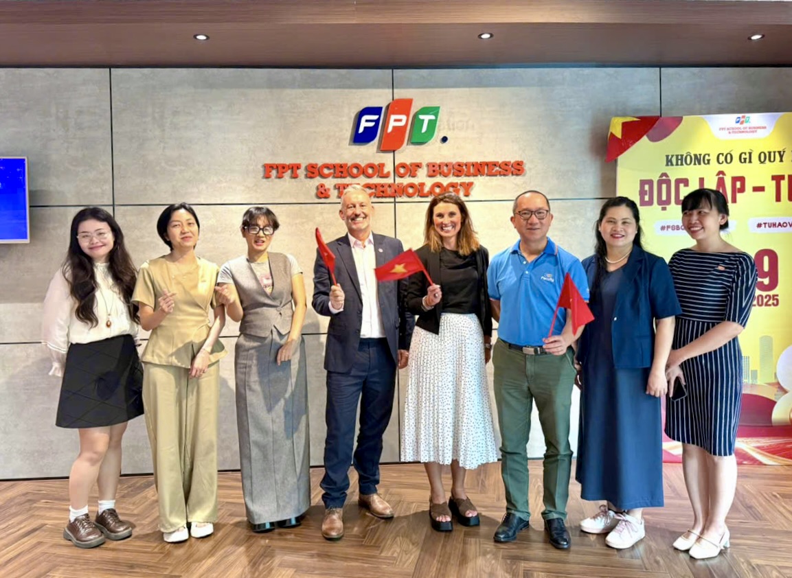 FSB – Leeds Beckett University: Thắt chặt hợp tác, nâng cao chất lượng đào tạo