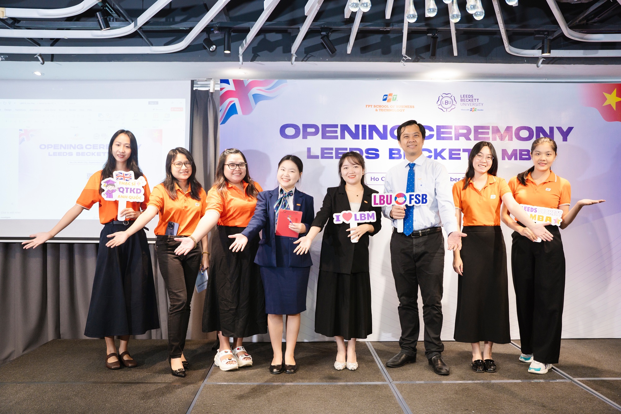 Hơn 22h tại FSB HCM: Tận tâm, chung sức từ tiền tuyến đến hậu phương