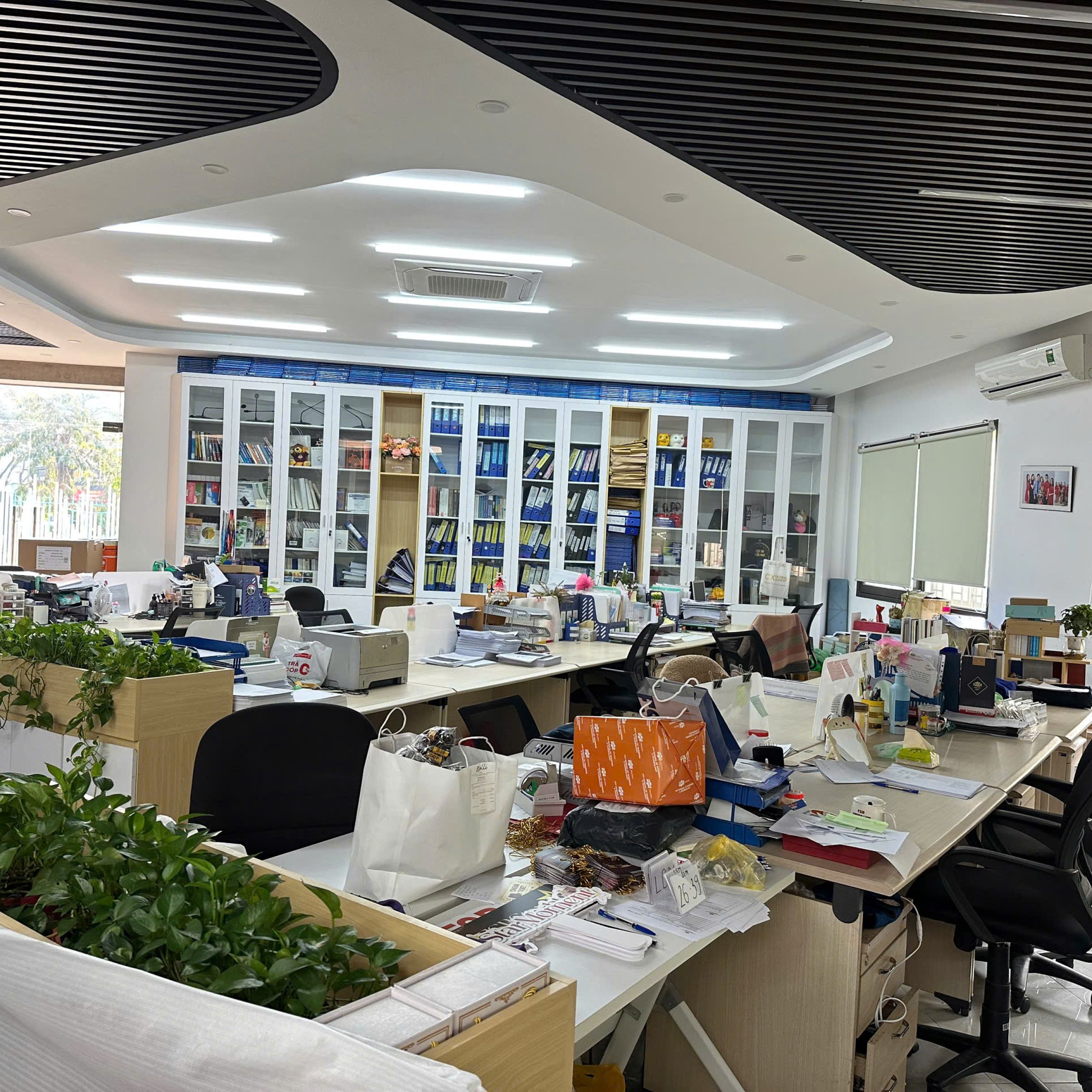 Sáng thứ 7 hoang mang cực độ …