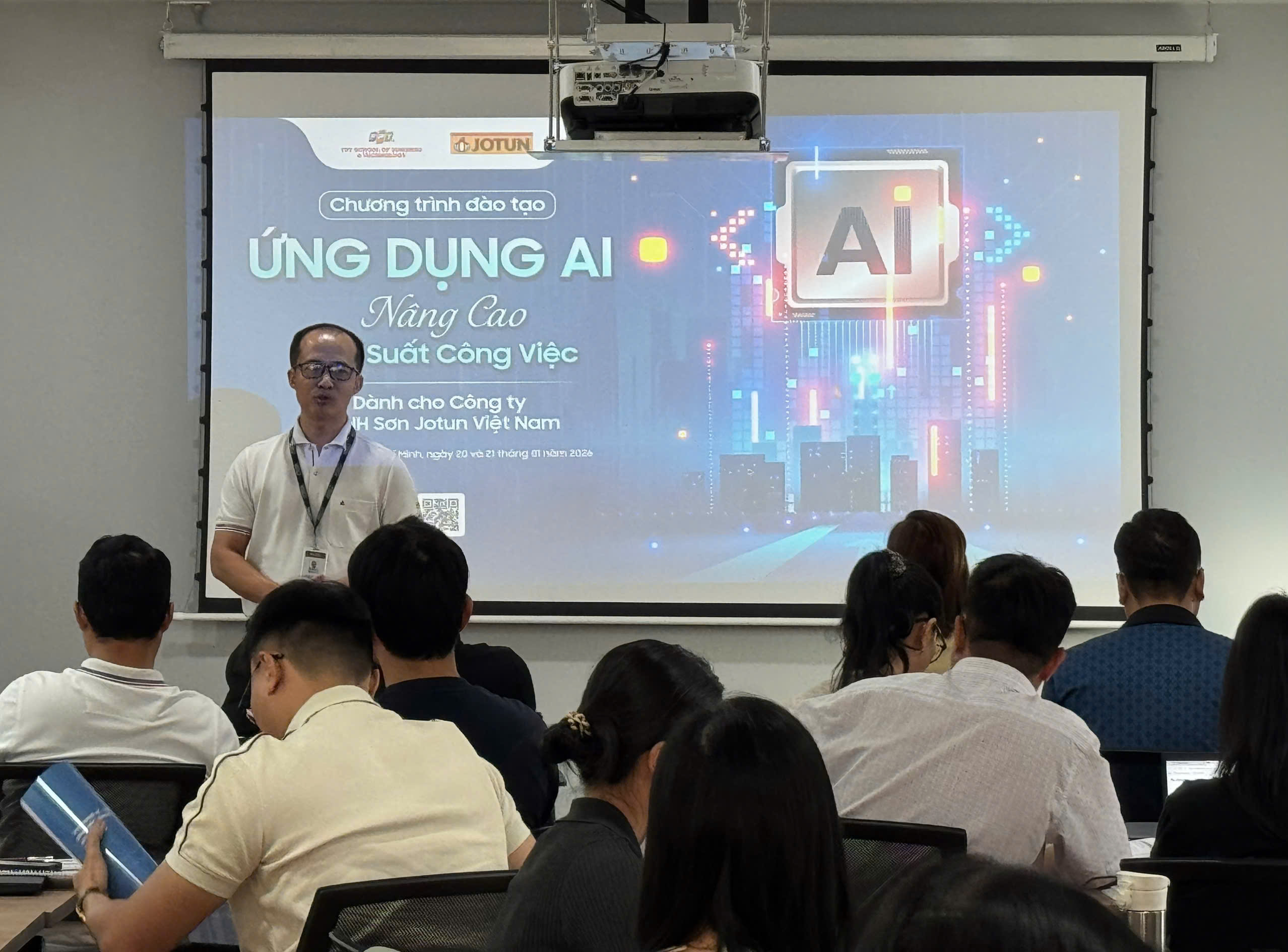 FSB đồng hành cùng Jotun Việt Nam triển khai “Ứng dụng AI – Nâng cao hiệu suất công việc”