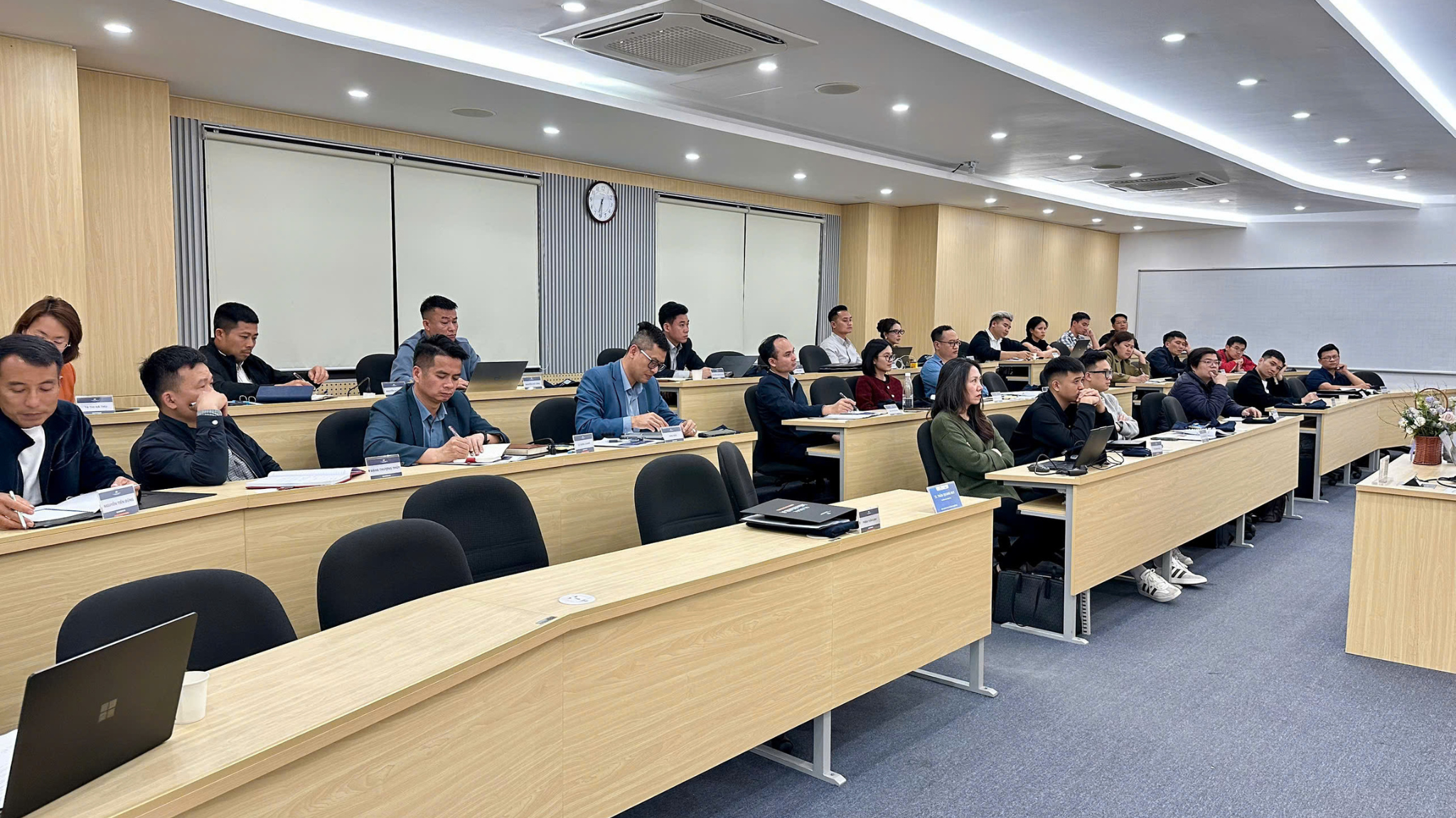 TƯNG BỪNG KHAI GIẢNG LỚP GMM90HN