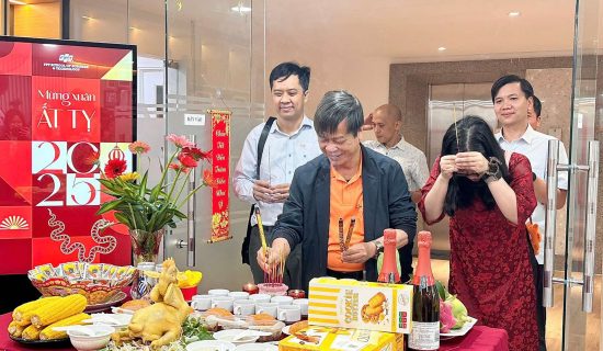 FSB HCM hân hoan khai xuân, đón lãnh đạo FE chúc tết