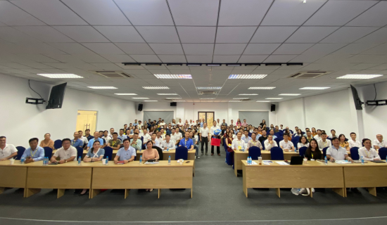 Hội Thảo “Lãnh Đạo Thích Ứng Với Làn Sóng AI” tại FSB HCM