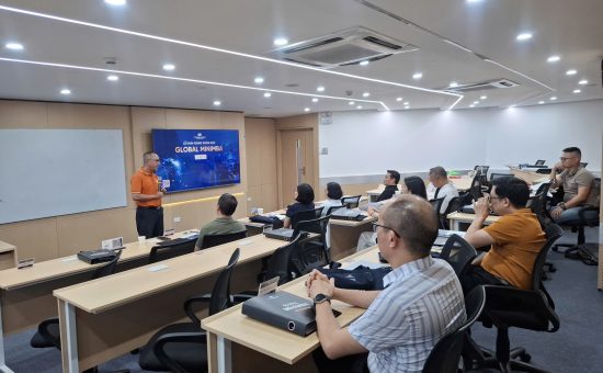 [FSB Lý Thường Kiệt] Bùng nổ năng lượng trong buổi khai giảng lớp Global MiniMBA (GMMHN103)