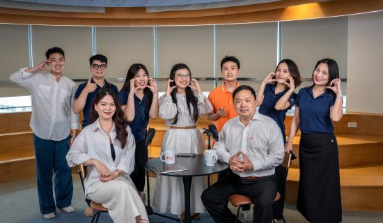 Một ekip hùng hậu phía sau Podcast Diễn giả Hoàng Nam Tiến x Rising Vietnam