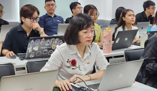 FSB Và AI: Đồng Hành Cùng Chuyên Gia GenAI Trần Minh Tùng