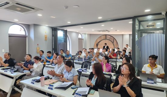 Cuối tuần sôi động cùng AISHCM tại Vạn Phúc City
