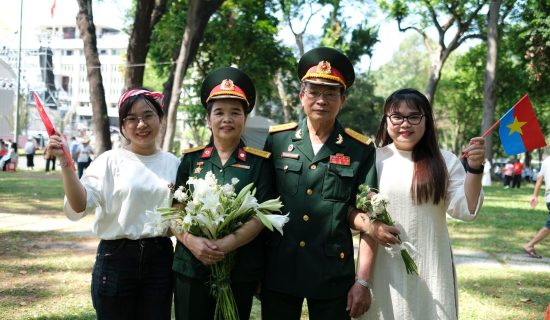 Ngắm những hình ảnh đẹp của người FSB HCM hướng về đại lễ 30/4 – 1/5