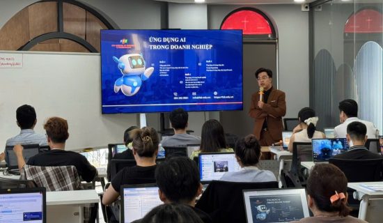 FSB đồng hành cùng Year 2000: Vững bước trong kỷ nguyên số