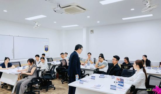 Hành trình phía sau lớp học: Sự tận tâm của Team FSB Cần Thơ