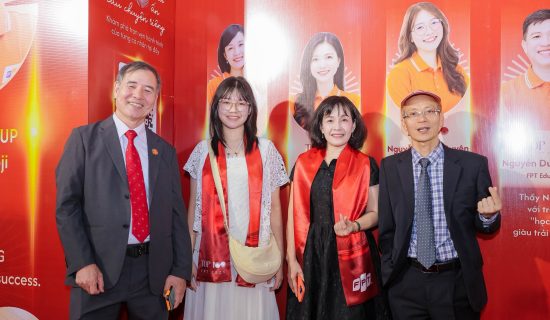 Top 100 FPT 2025: Khi thành công của mẹ trở thành giấc mơ của con