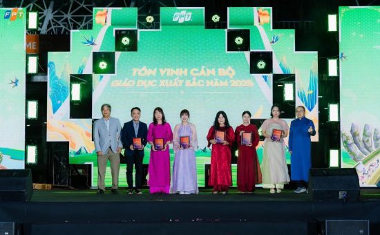 Vin danh Cán bộ Xuất sắc tại Hội Làng FPT Edu 2025