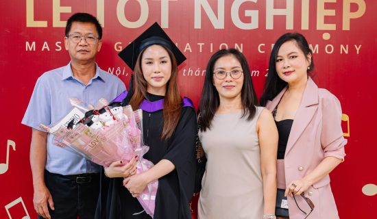 Kỉ niệm đẹp cùng một tân thạc sĩ đặc biệt tại FSB