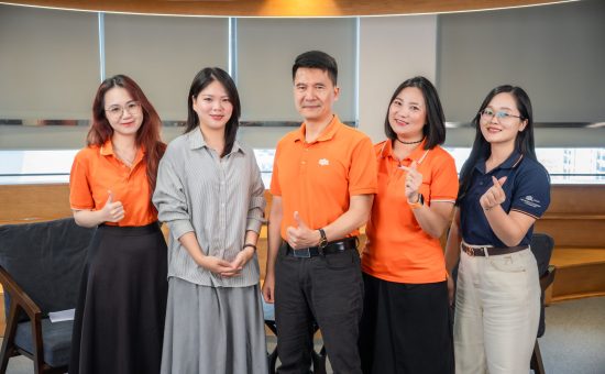 Chính thức lên sóng Podcast Rising Vietnam x FSB