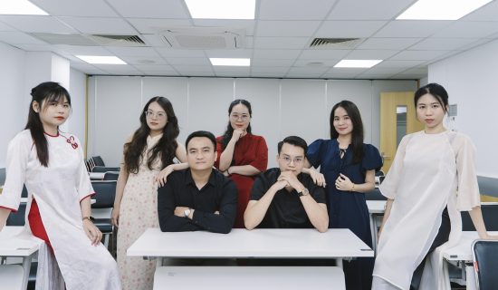 Khi “xích đạo” dời về TP.HCM: Chị em đi làm trong outfit …