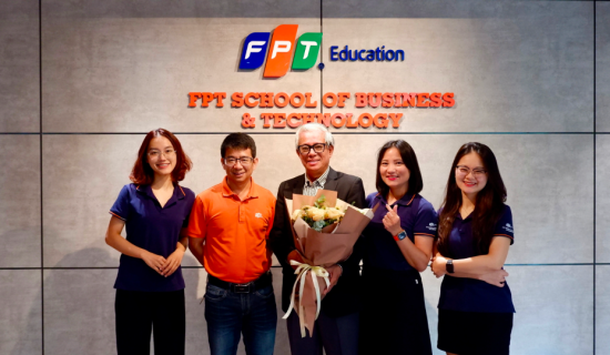 Đại sứ Phạm Quang Vinh chia sẻ cùng FSB Alumni về Bầu cử Tổng thống Mỹ 2024