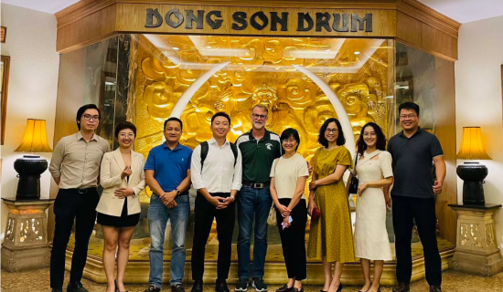 Tiệc tối đáng nhớ cùng Giáo sư Tom Dewitt và CXM Alumni!