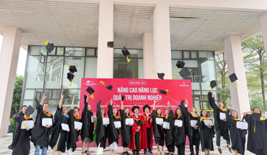 Prudential Việt Nam bế giảng & Ấn tượng FSB/FPT