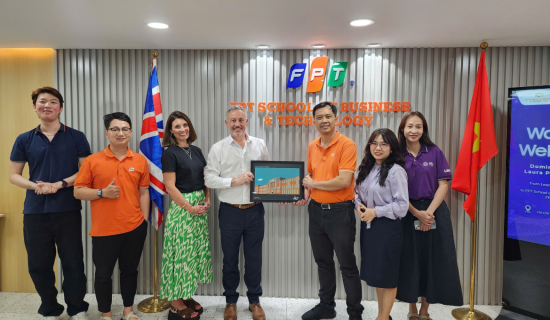 FSB đón tiếp đại diện Leeds Beckett University & Leeds Business School