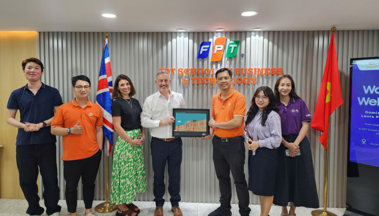 FSB đón tiếp đại diện Leeds Beckett University & Leeds Business School