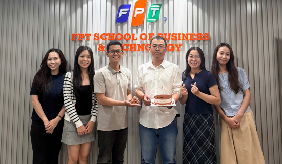 Một bữa sinh nhật thật ấm áp của Mr HuyBQ và những người bạn!