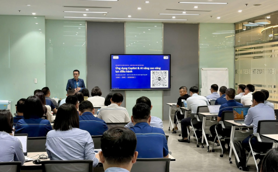 FLTC tiếp tục +1 lớp học cực xịn: Ứng dụng AI nâng cao hiệu suất điều hành cho MB Bank