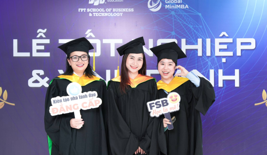 Choáng ngợp với sự hoành tráng của Lễ tốt nghiệp & Vinh danh GMM