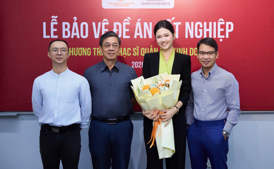 Lễ Bảo vệ Đồ án tốt nghiệp Thạc sĩ MBA tại Hà Nội: Kết tinh tri thức, khẳng định bản lĩnh