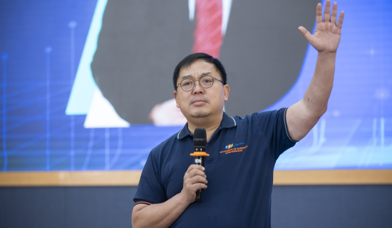 Ông Hoàng Nam Tiến khuyên người trẻ FPT mua nhà “ngay bây giờ”