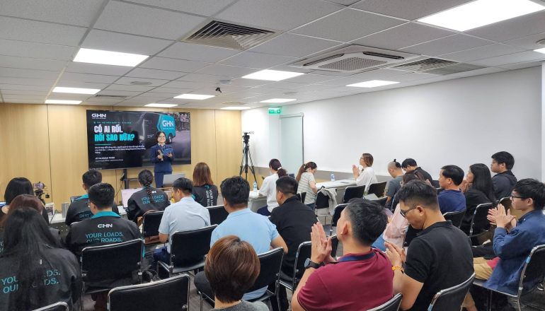 Gần 200 học viên FSB cùng tìm lời giải cho bài toán quản trị đội ngũ trong kỷ nguyên AI